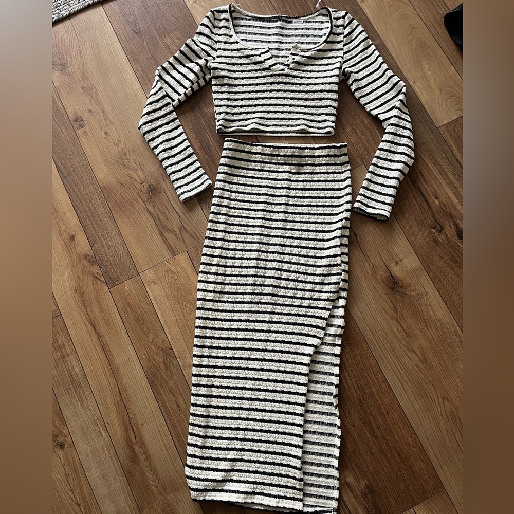 Striped Black & White Two-Piece Skirt Set US 0/XS